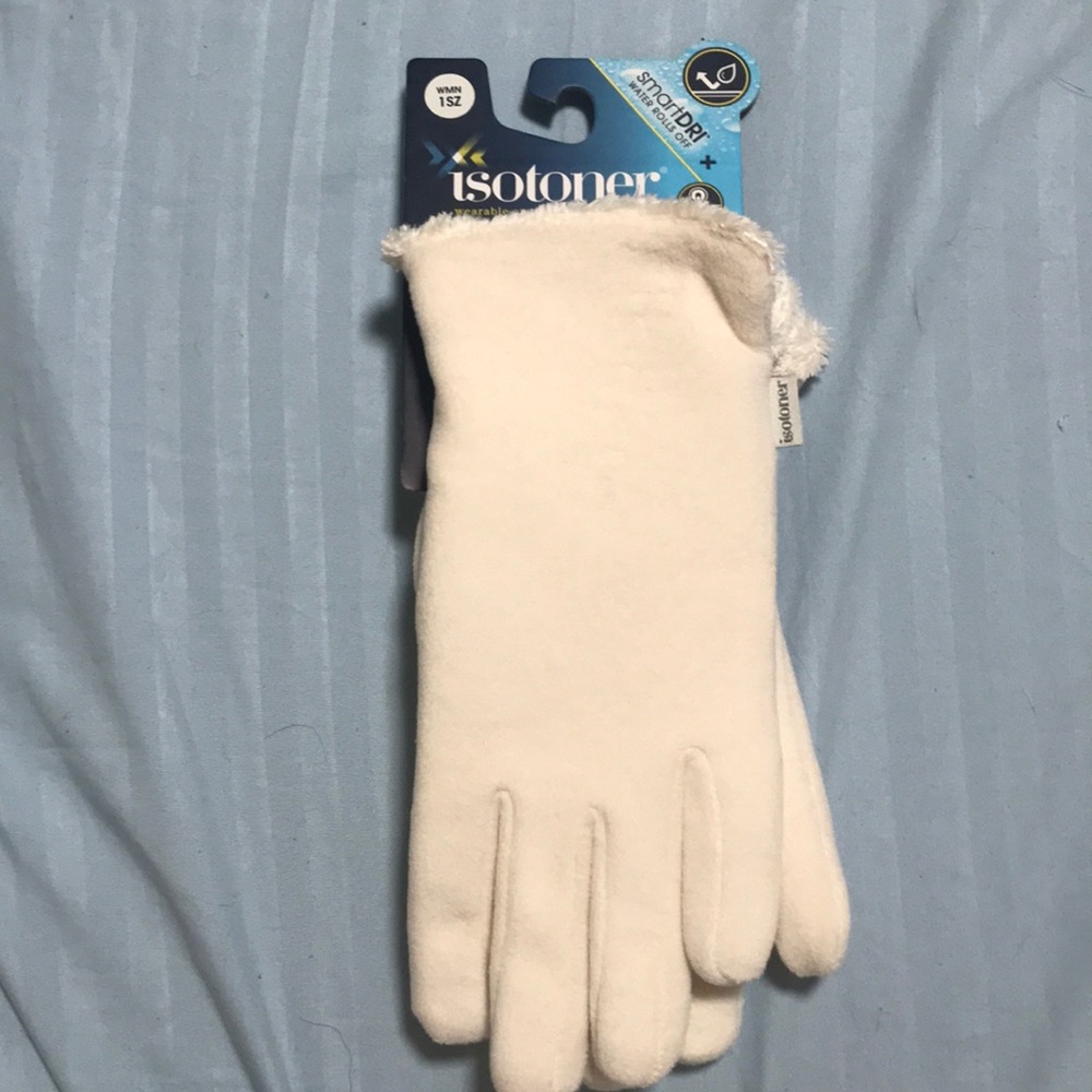 Women’s Isotoner Gloves